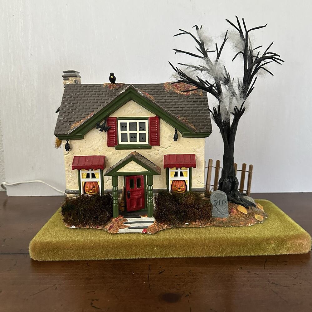 Dept 56 Halloween Village Hauntsburg House 55058 Lighted Works No Box Spooky EUC